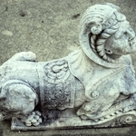 GARDEN STATUE